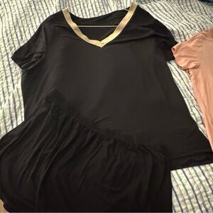 Black and Gold V-Neck Viscose Pajama Short Set